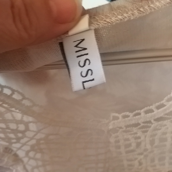 Miss Look Mauve Floral Lace Tee 3X - Picture 3 of 9